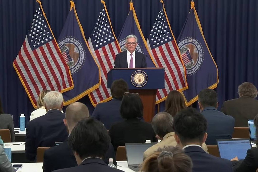 Fed mantiene sus tasas de interés sin cambios