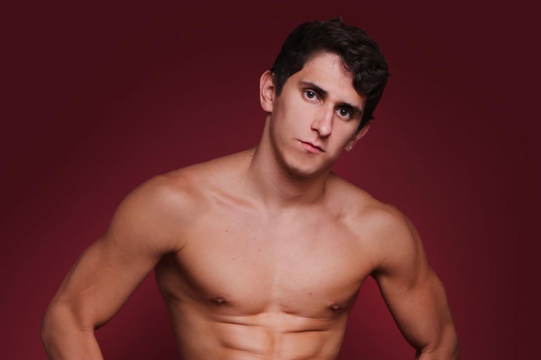 Clavadista Mexicano Salta a OnlyFans tras Perder Beca de Conade