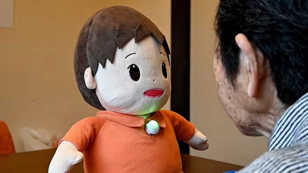 Crean robot que habla con personas con demencia