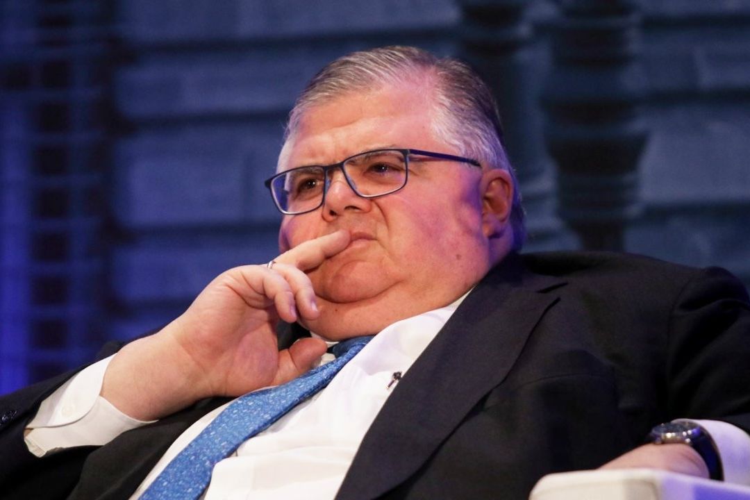 Carstens Alerta Riesgo de “Inflación Persistentemente Elevada"