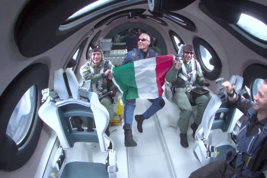 El programa espacial de Virgin Galactic también lleva años de retraso debido, entre otras cosas, a un accidente en 2014 en el que murió un piloto