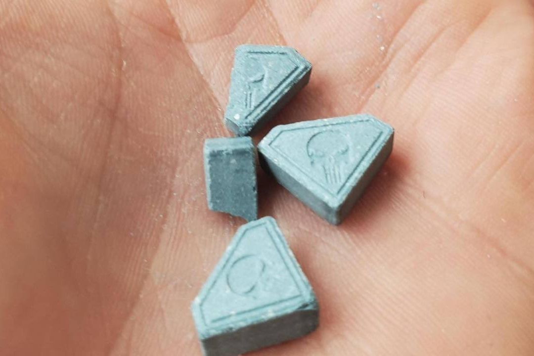 Tres Jóvenes Mueren Tras Consumir Nuevo Éxtasis Blue Punisher