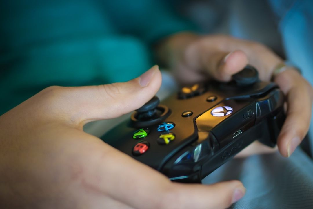 Mujer Dispara a su Hijo Tras Pelear por Una Consola de Videojuegos