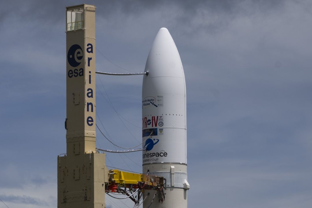 Aplazan Despegue del Último Cohete Ariane 5 por Mal Clima
