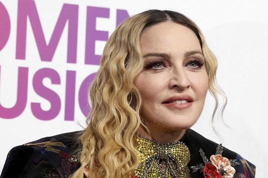 Madonna continúa recuperándose tras infección