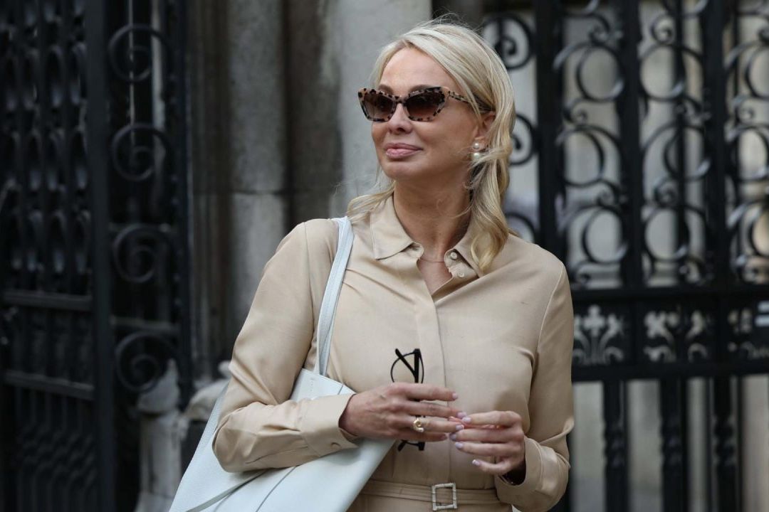 Corinna Zu Sayn-Wittgenstein, examante del rey emérito de España, Juan Carlos I, busca que su demanda de acoso contra el ex monarca llegue a juicio en Londres