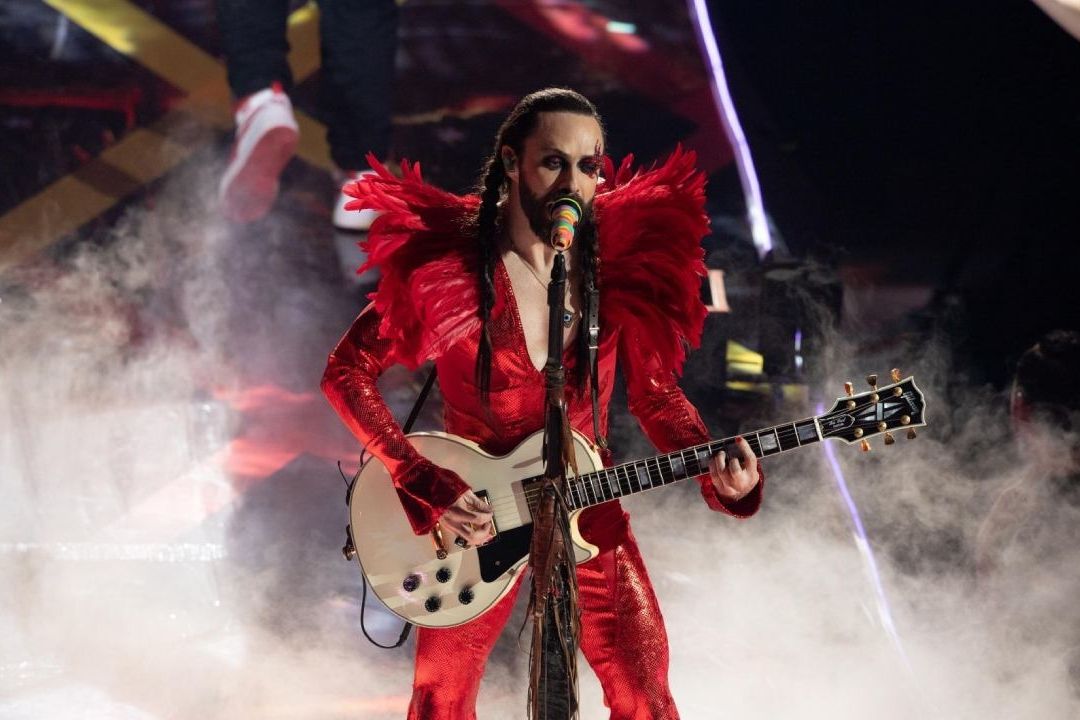 ¿Adiós al ‘Detector de Metal’? Jay de la Cueva Se Va de Moderatto