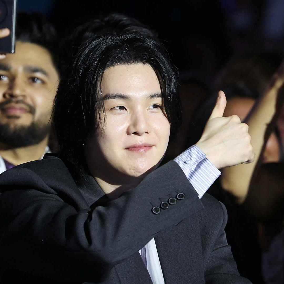Suga de BTS inicia el proceso para hacer su servicio militar en Corea del Sur