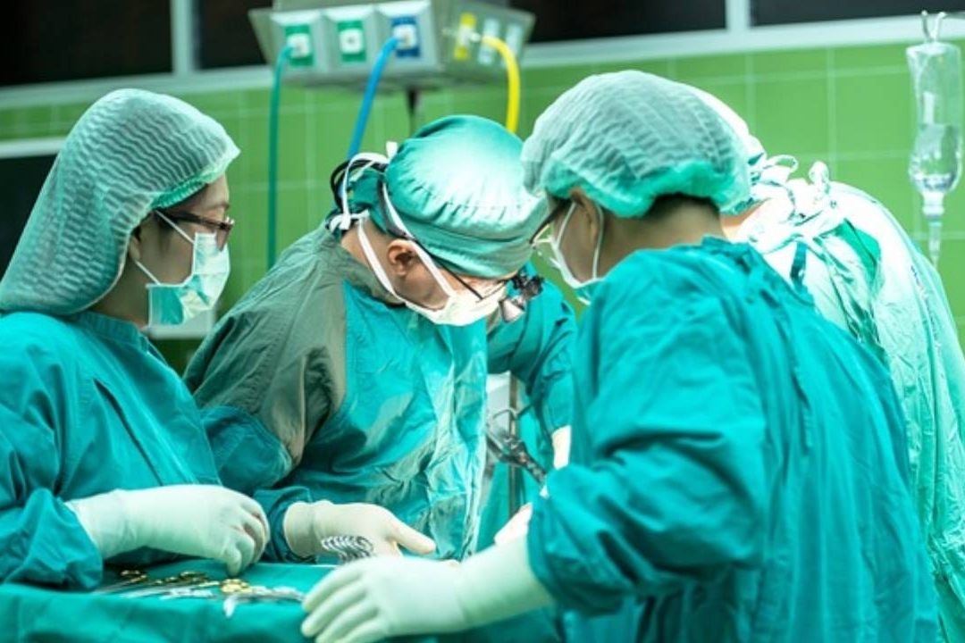 UNAM agrega la palabra 'Estética' a la Especialización en Cirugía Plástica y Reconstructiva