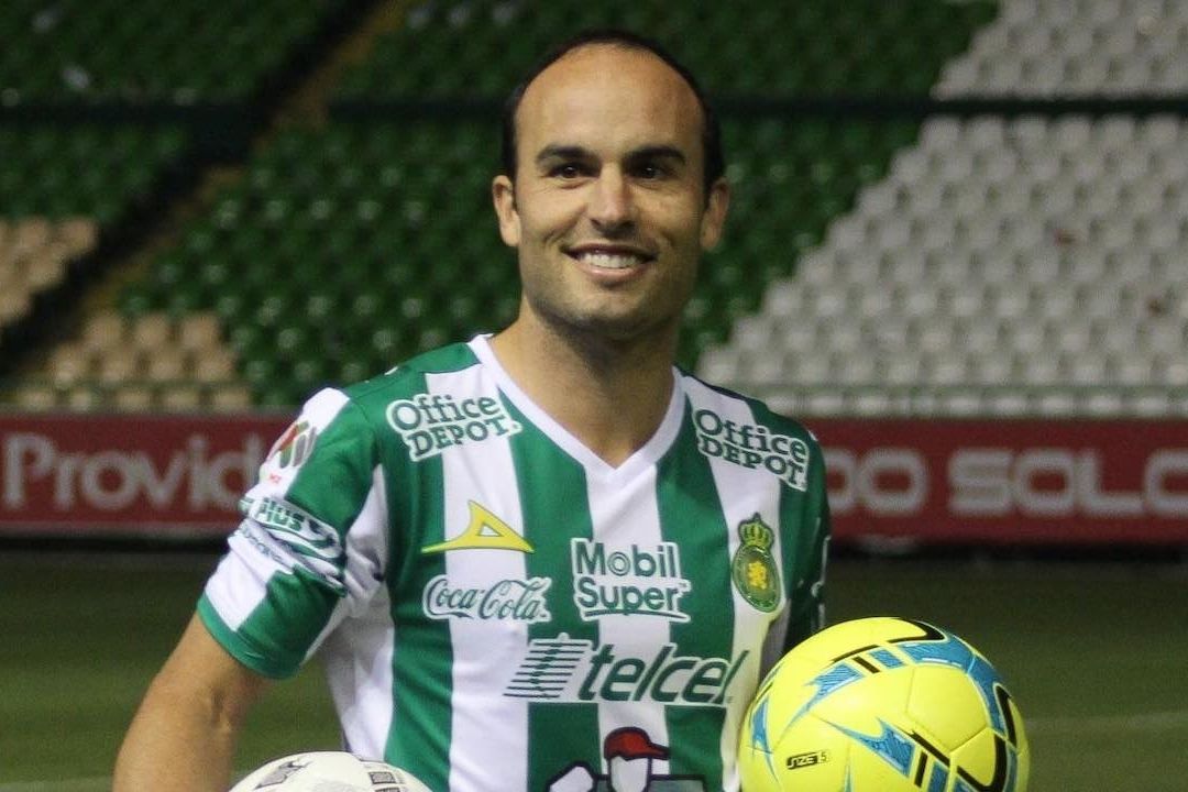 Landon Donovan cuando fue presentado en León