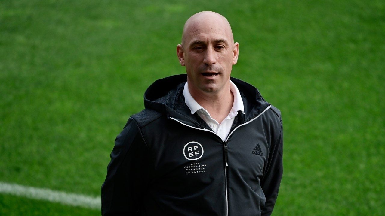 Luis Rubiales en La Coruña, previo a un entrenamiento en marzo de 2022.