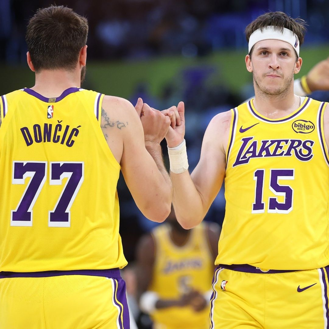 Lakers Pierden a Luka Doncic y Austin Reaves por Lesión de Cara a los Playoffs de la NBA