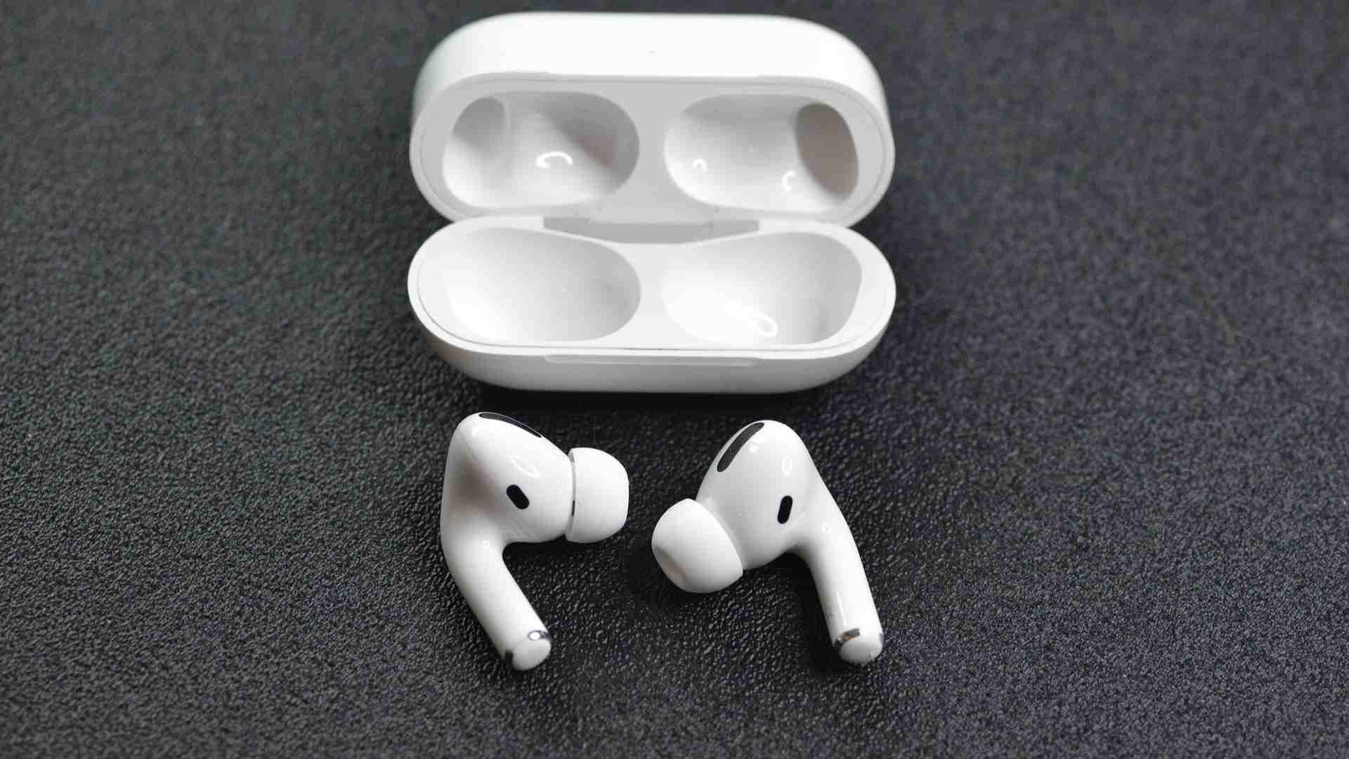 Mujer Traga su Audífono Bluetooth al Confundirlo con sus Vitaminas
