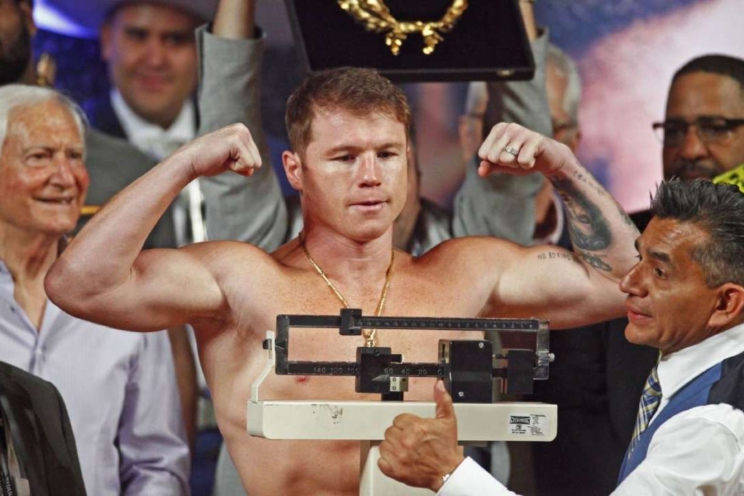 El pesaje previo a la pelea de Canelo y Jermell llega muy encendido