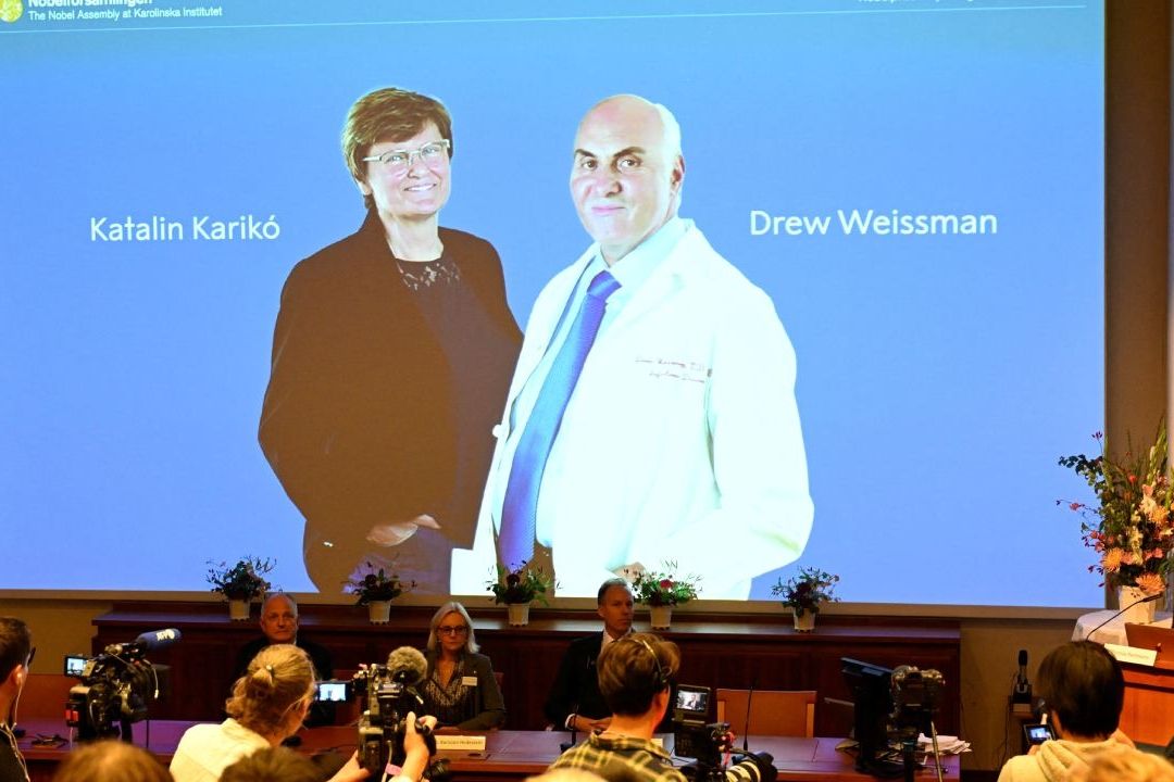 Karikó y Weisman Ganan Nobel de Medicina por Investigaciones en la Vacuna Contra COVID-19
