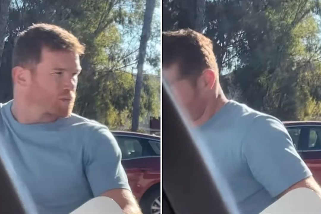 Saúl Canelo Álvarez despacha en gasolinería