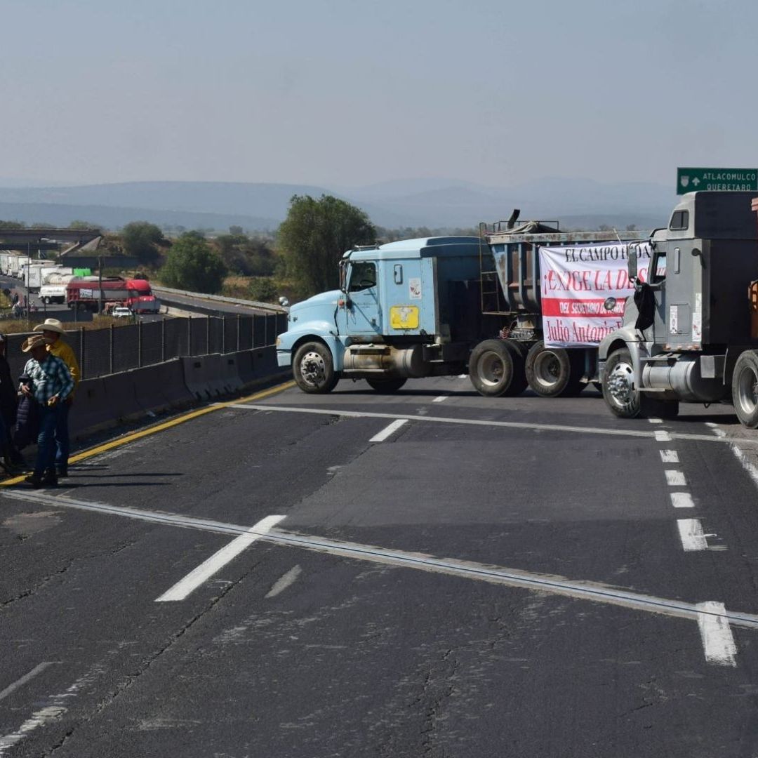 Qué carreteras están bloqueadas hoy 6 de abril 2026 duración cierre paro nacional de transportistas