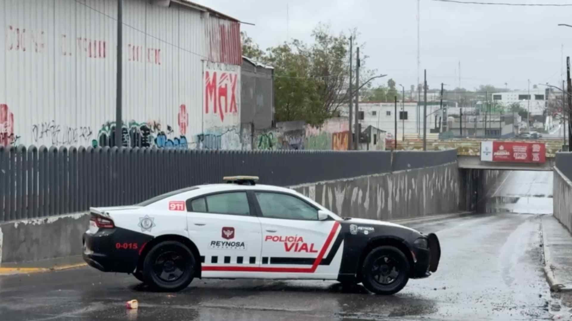 Tres Vehículos Varados en Reynosa
