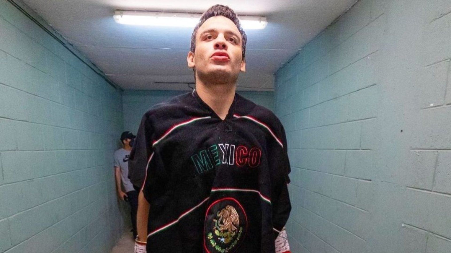 A Chávez Jr. se le notaba molesto durante la transmisión. Foto: IG: jcchavezjr