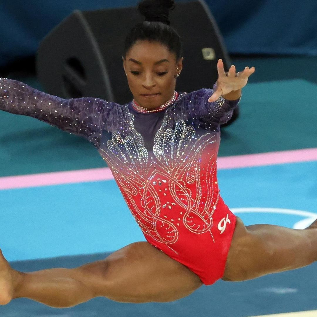 Simone Biles en la final de en los Juegos Olímpicos París 2024