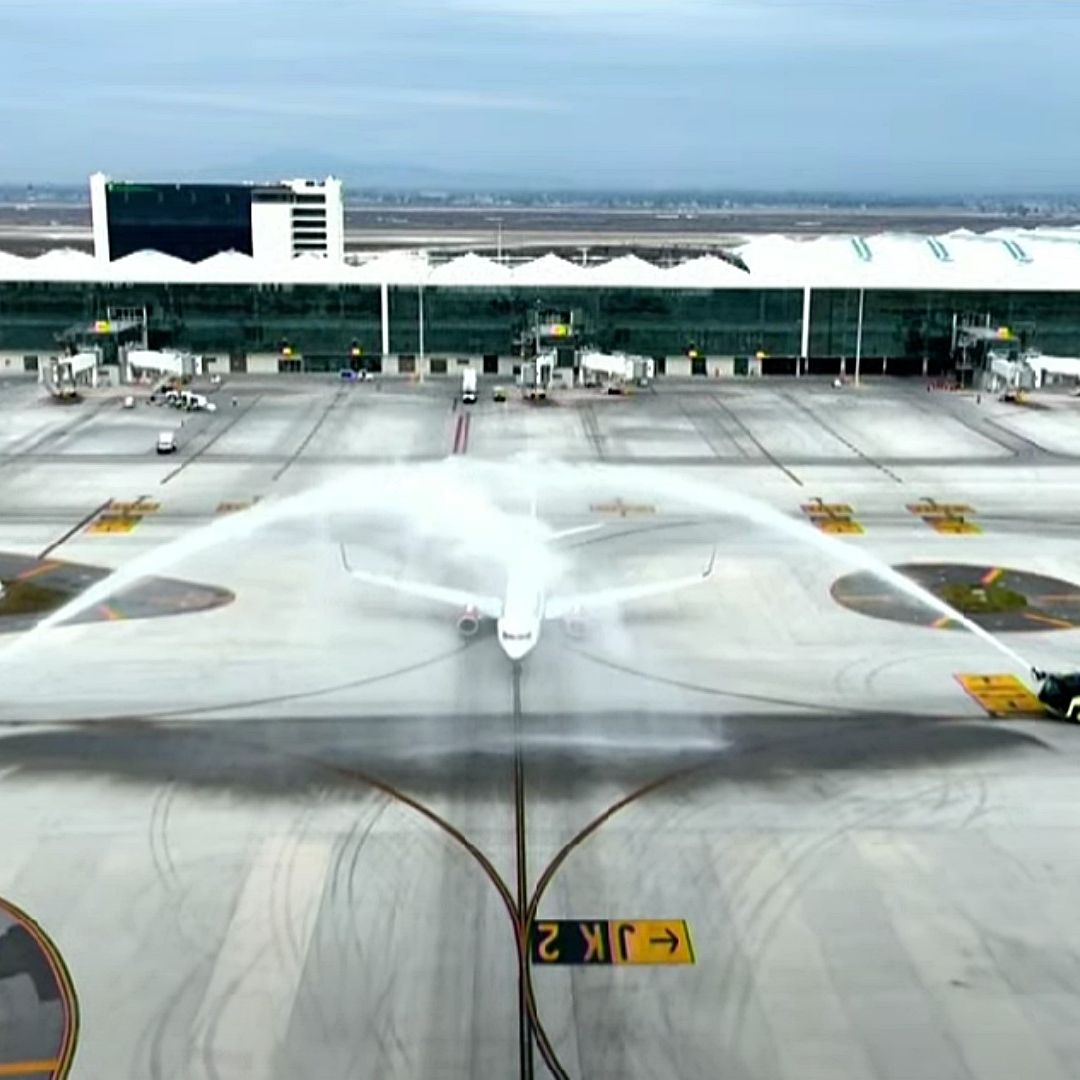 Mexicana de Aviación reanuda el vuelo