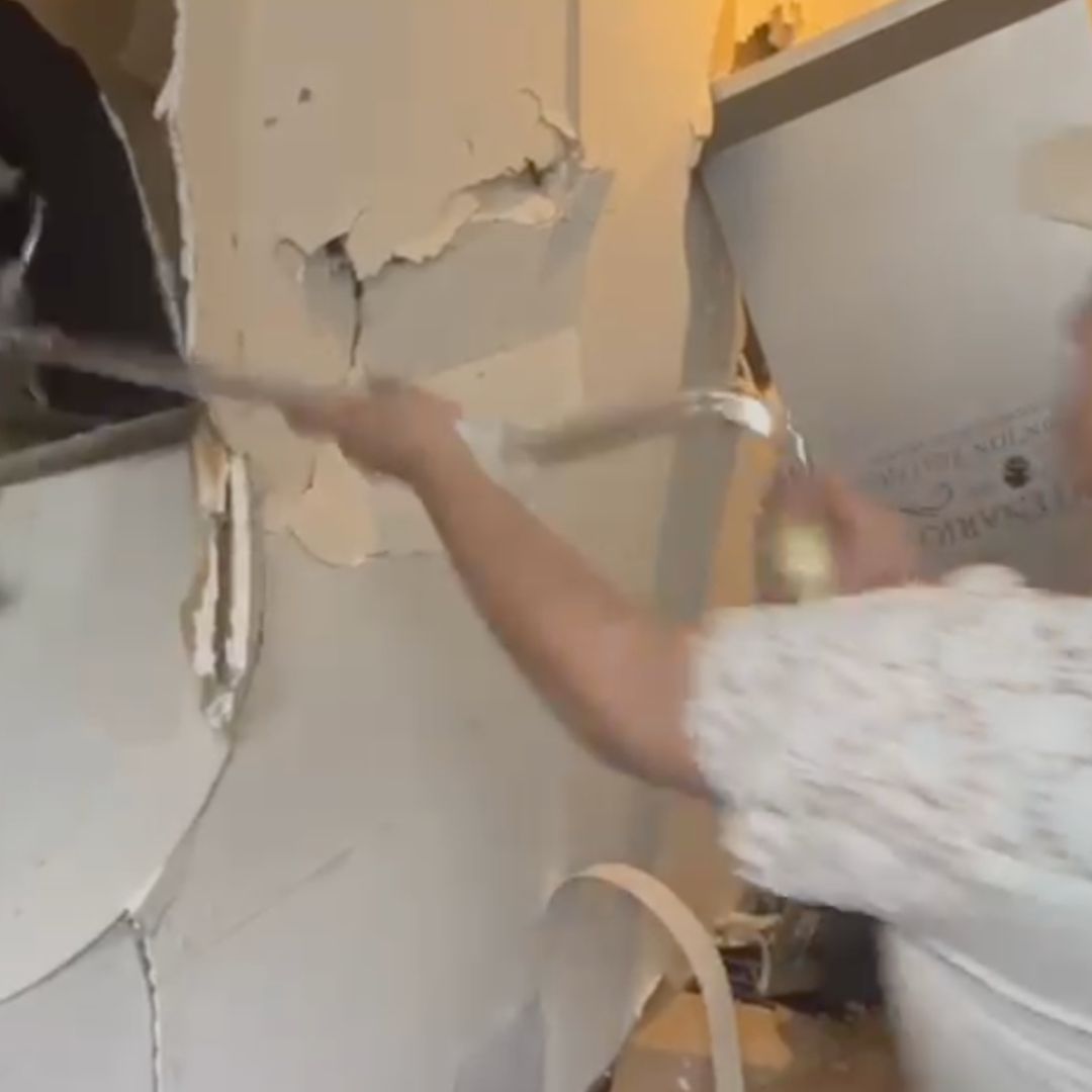 Destrozos en Palacio de Gobierno en Culiacán, Sinaloa, durante Manifestación ‘A Los Niños No’