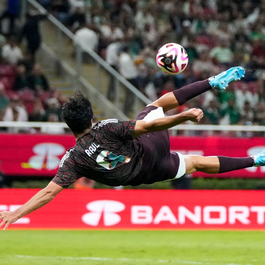 Jiménez dio un gran partido ante Estados Unidos en la pasada fecha FIFA con la Selección Mexicana. Foto AP