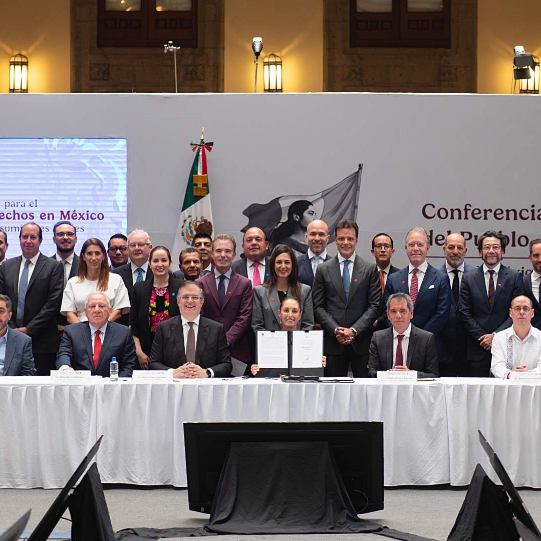 Firma de acuerdo para aumentar venta de productos hechos en México. Foto: @Claudiashein