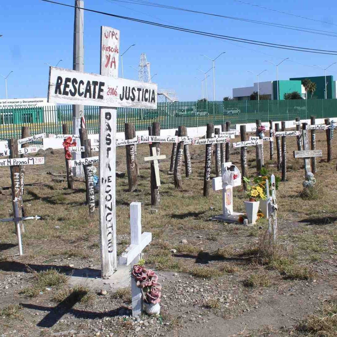 Memorial para los 63 mineros que quedaron atrapados tras un derrumbe en el 2006 registrado en Pasta de Conchos