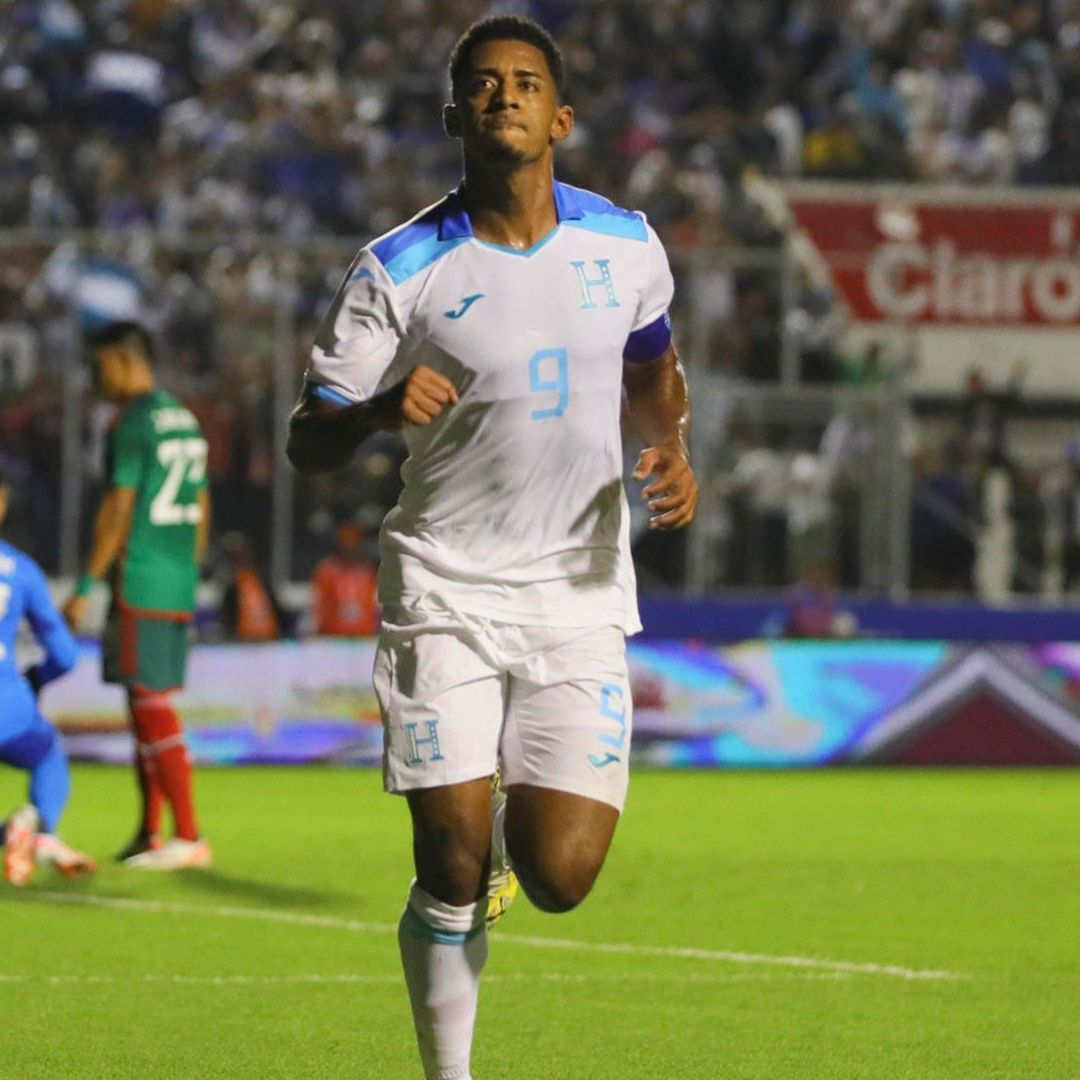 El 'Choco' Lozano fue el encargado del primer gol catracho. Foto: EFE