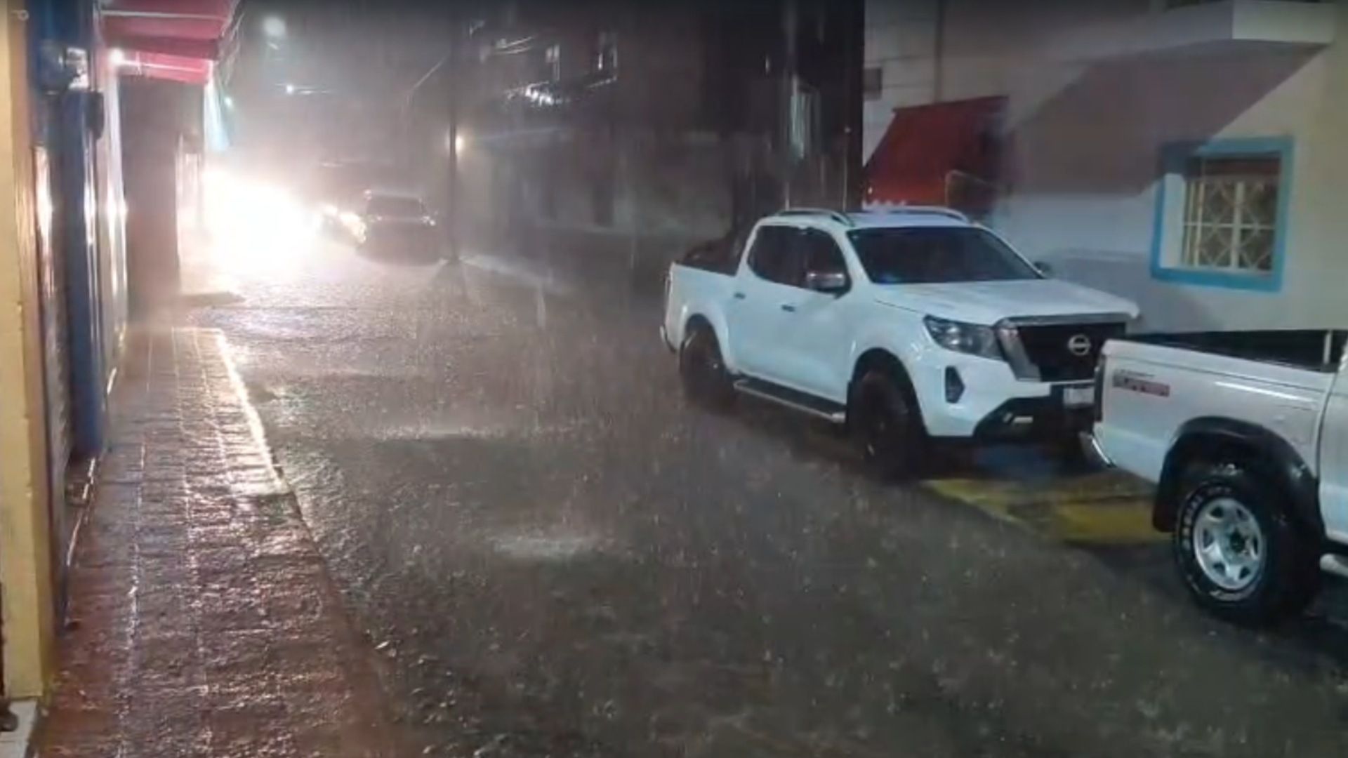 Lluvia con granizo sorprendió al Área Metropolitana de Guadalajara