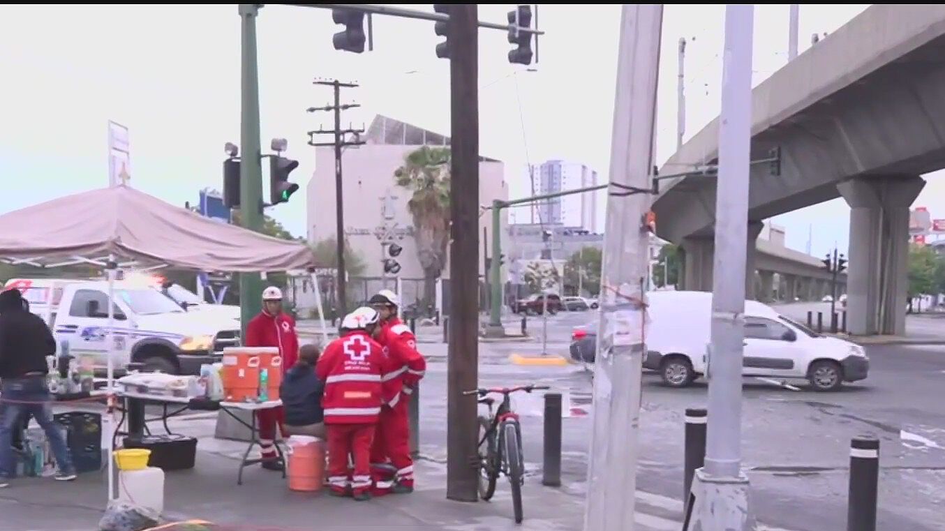 Atropellan a Mujer al Intentar Cruzar Avenida en Monterrey