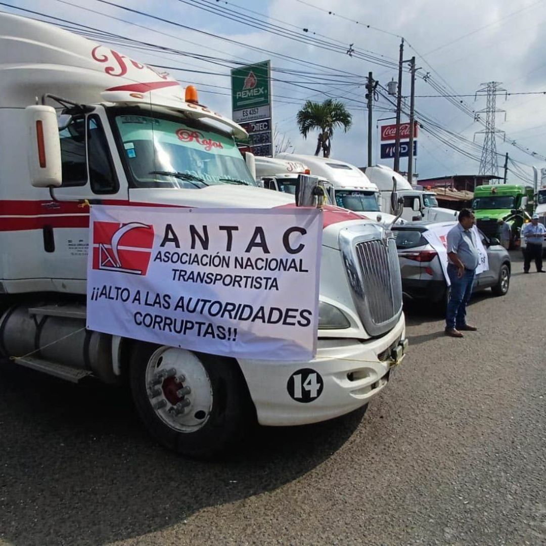 Transportistas Justifican Bloqueos y Acusan Simulaciones en Mesas de Trabajo.
