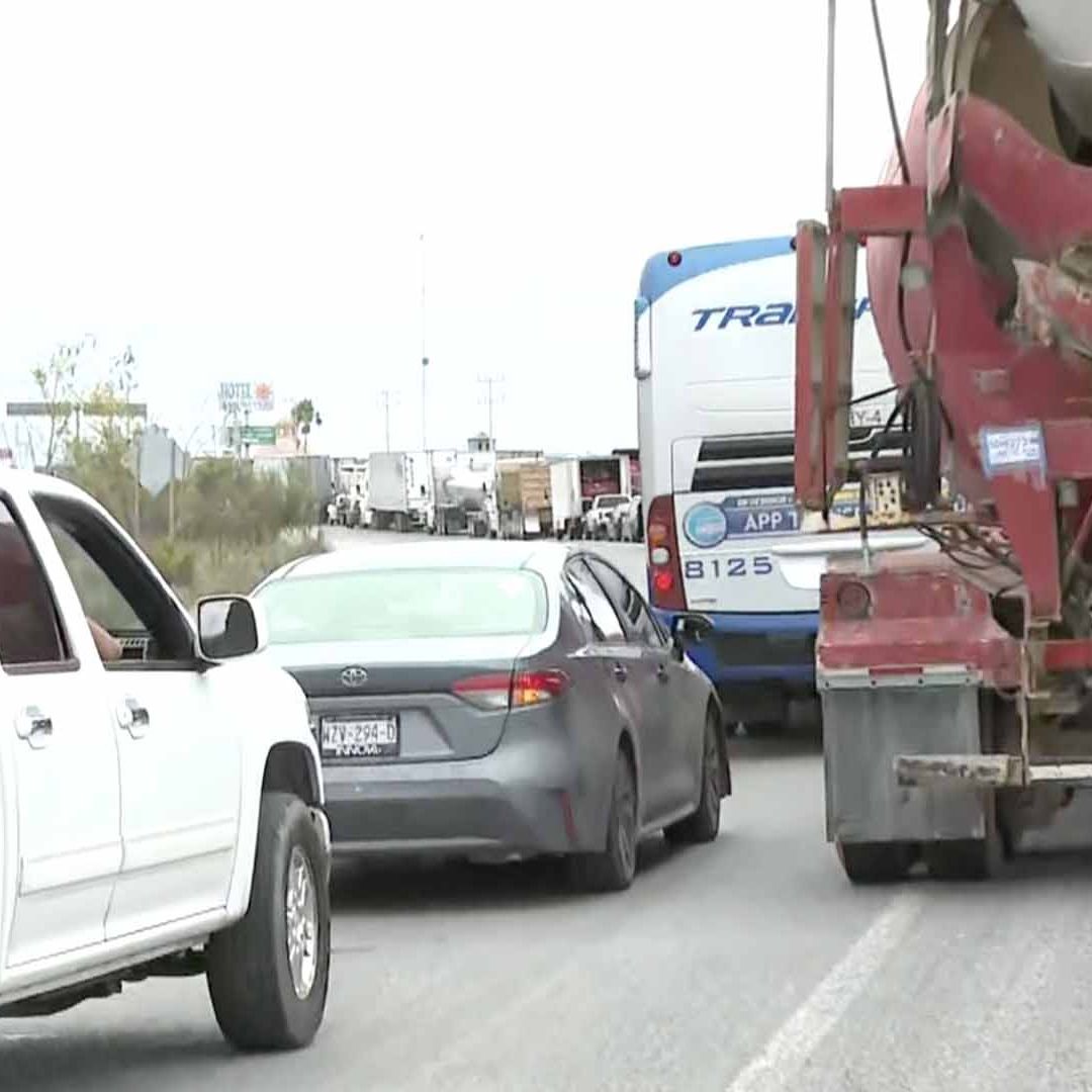 Productores y Agricultores de Tamaulipas Realizan Bloqueo Carretera Matamoros-Victoria
