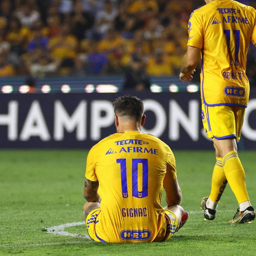 El francés Gignac falló el primer penal de la tanda para Tigres. Foto: EFE