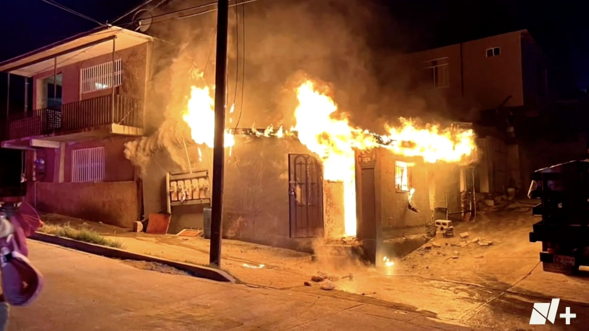 Así Fue el Incendio de una Vivienda en Colonia Libertad