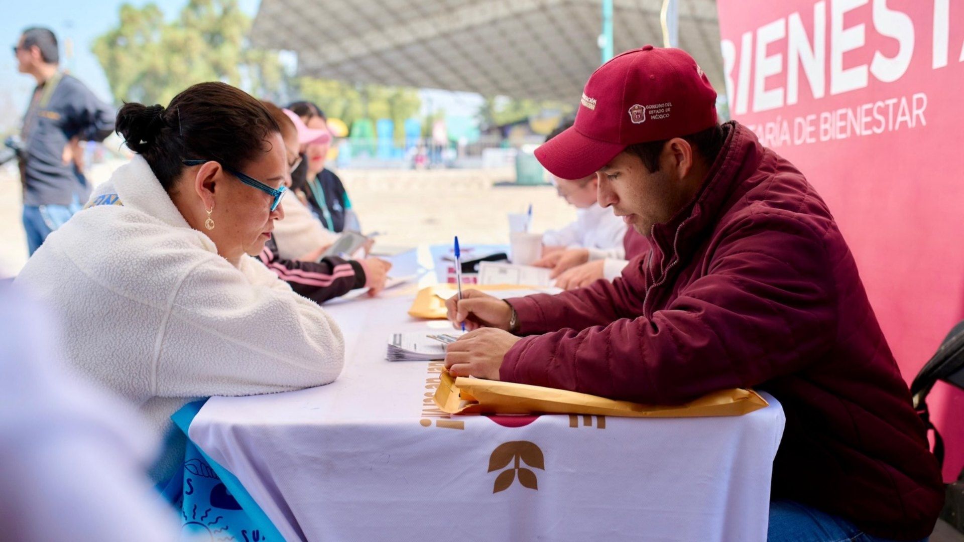 Registro de Mujeres con Bienestar en abril 2026