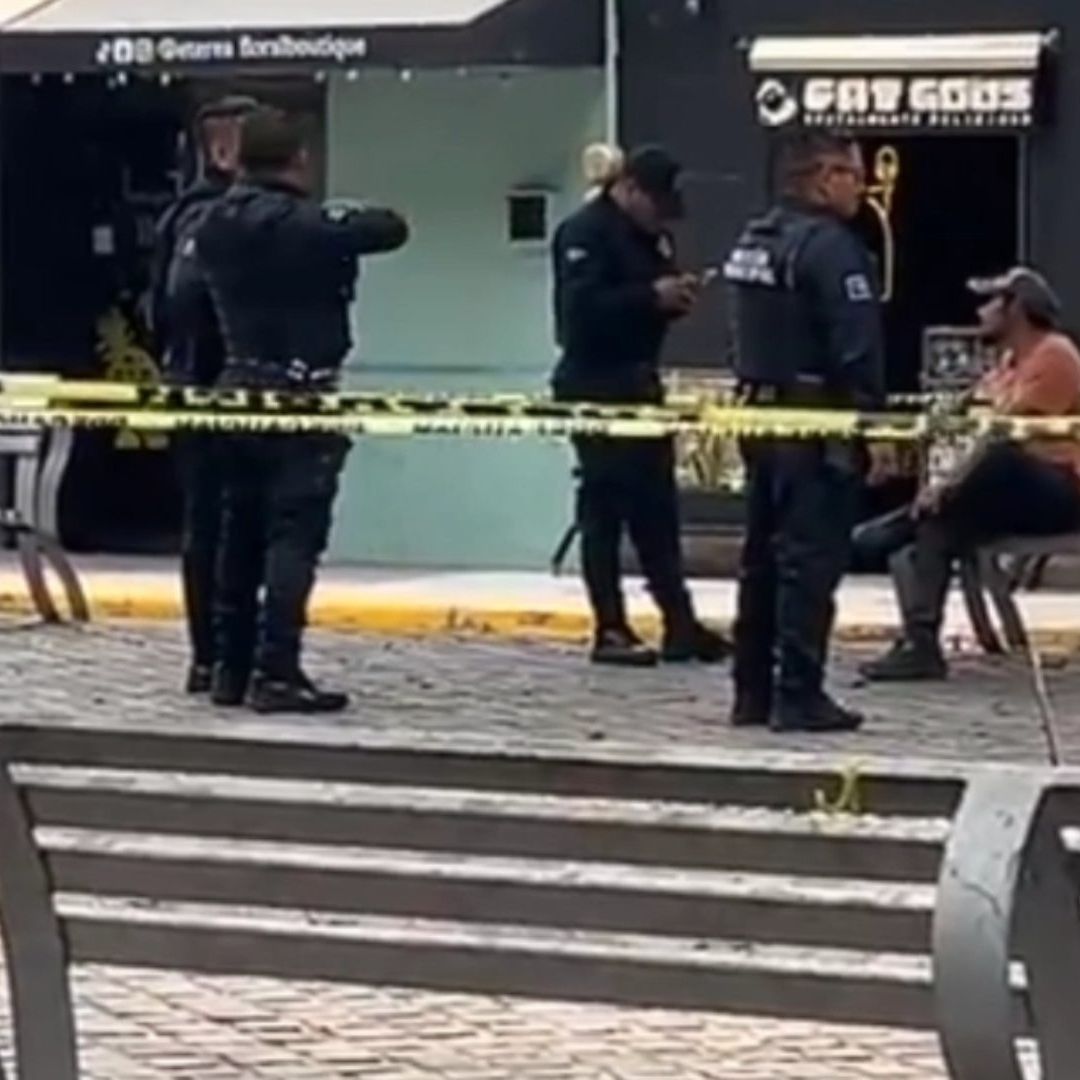 Hallazgo de Restos Óseos Humanos en Mochila sobre Calle Héroes de la Independencia en Tehuacán