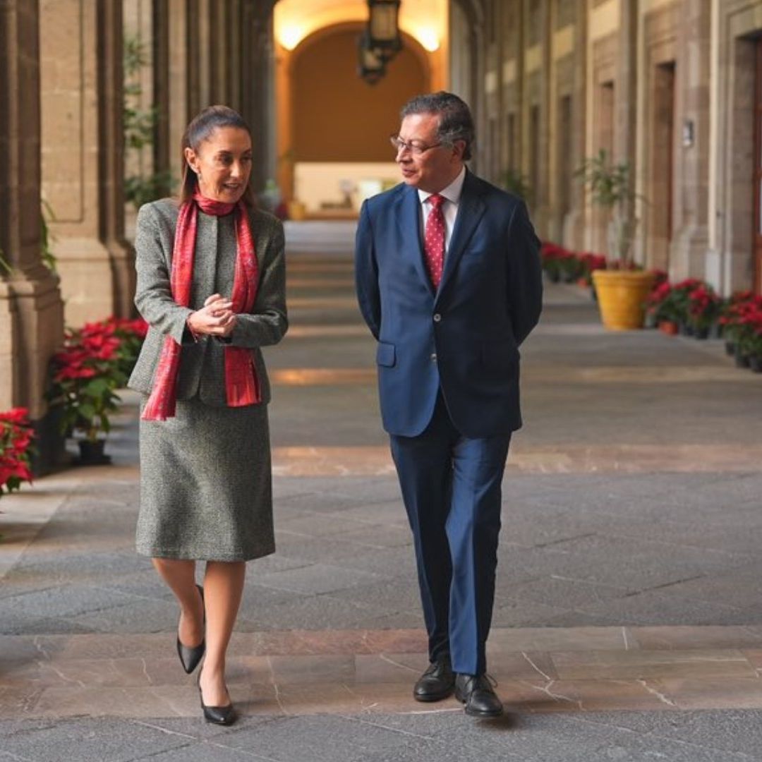 Claudia Sheinbaum y Gustavo Petro caminaron por Palacio Nacional y se reunieron en la oficiana de la presidenta mexicana