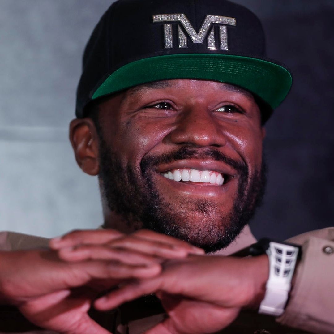 Mayweather bromeó sobre una supuesta pelea ante Julio César Chávez padre. Foto EFE