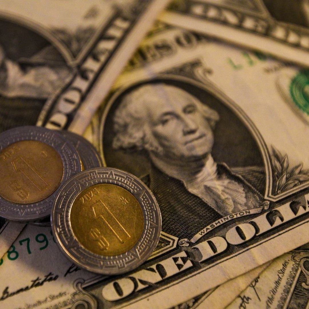 El peso cayó a su peor nivel desde el domingo por la noche