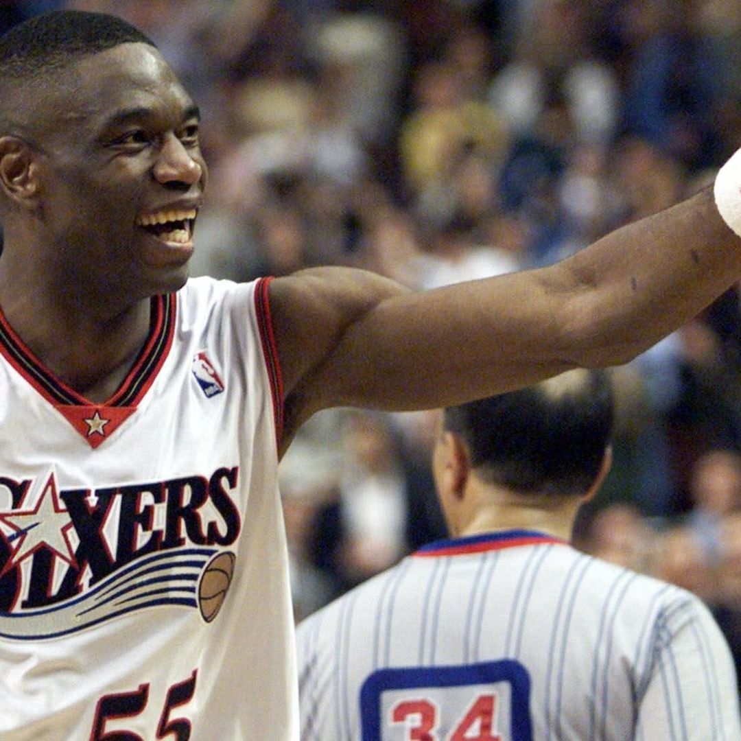 Mutombo disputó las finales de la NBA con los Sixers de Filadelfia en 2001. Foto AP