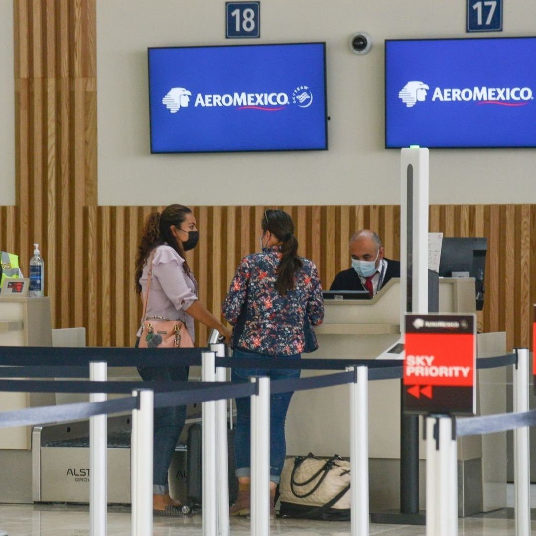Pilotos de Aeroméxico emplazan a huelga