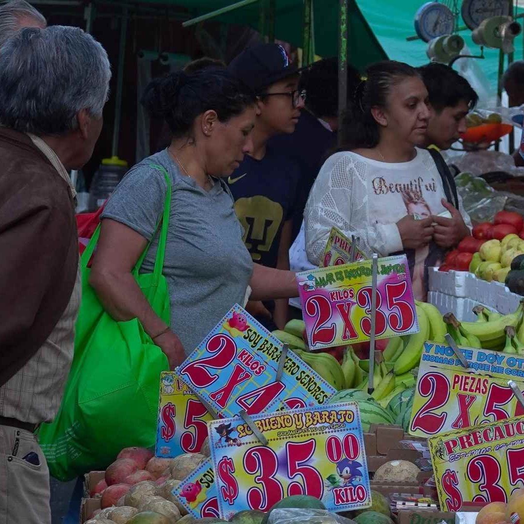 Venta de productos de la canasta básica en mercados de CDMX