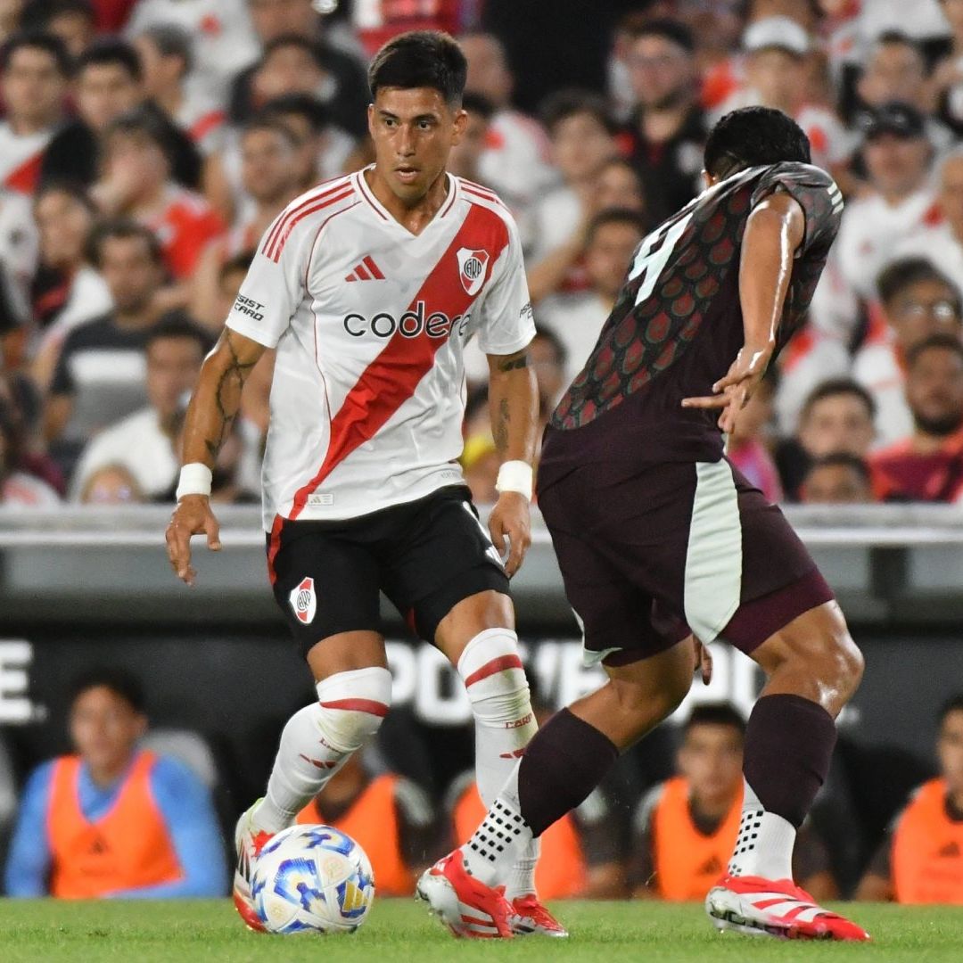 River Plate mereció el triunfo, que festejó ante unos 80 mil fanáticos en el estadio Monumental de Buenos Aires.