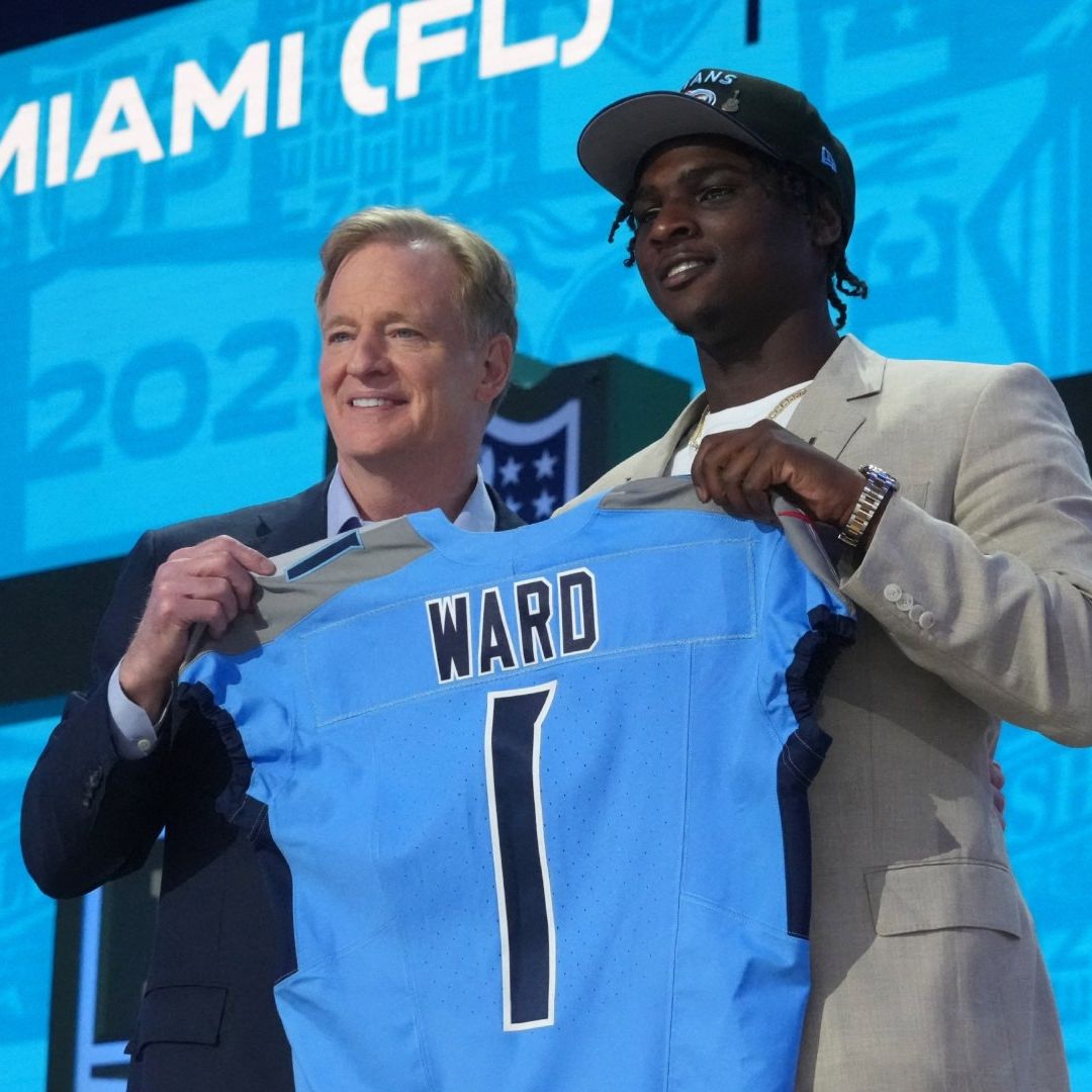 Cam Ward fue el primer elegido en el Draft 2025 de la NFL, que se lleva a cabo en las inmediaciones del Lambeau Field, casa de los Empacadores de Green Bay.