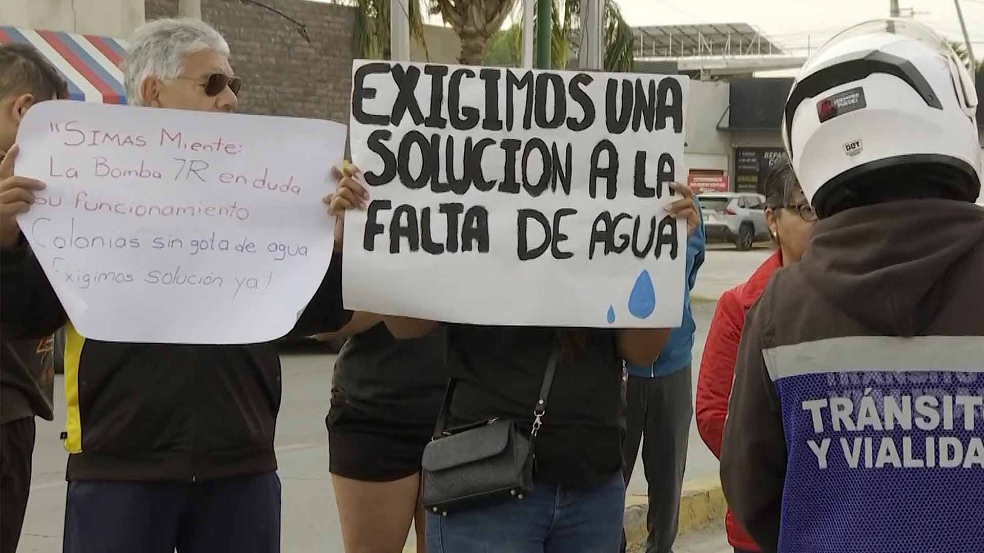 Vecinos Protestan en la Calzada Saltillo 400 por Falta de Agua y Luz en ...