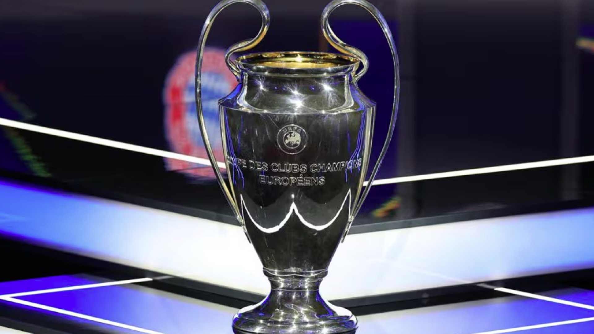 El trofeo de la UEFA Champions League