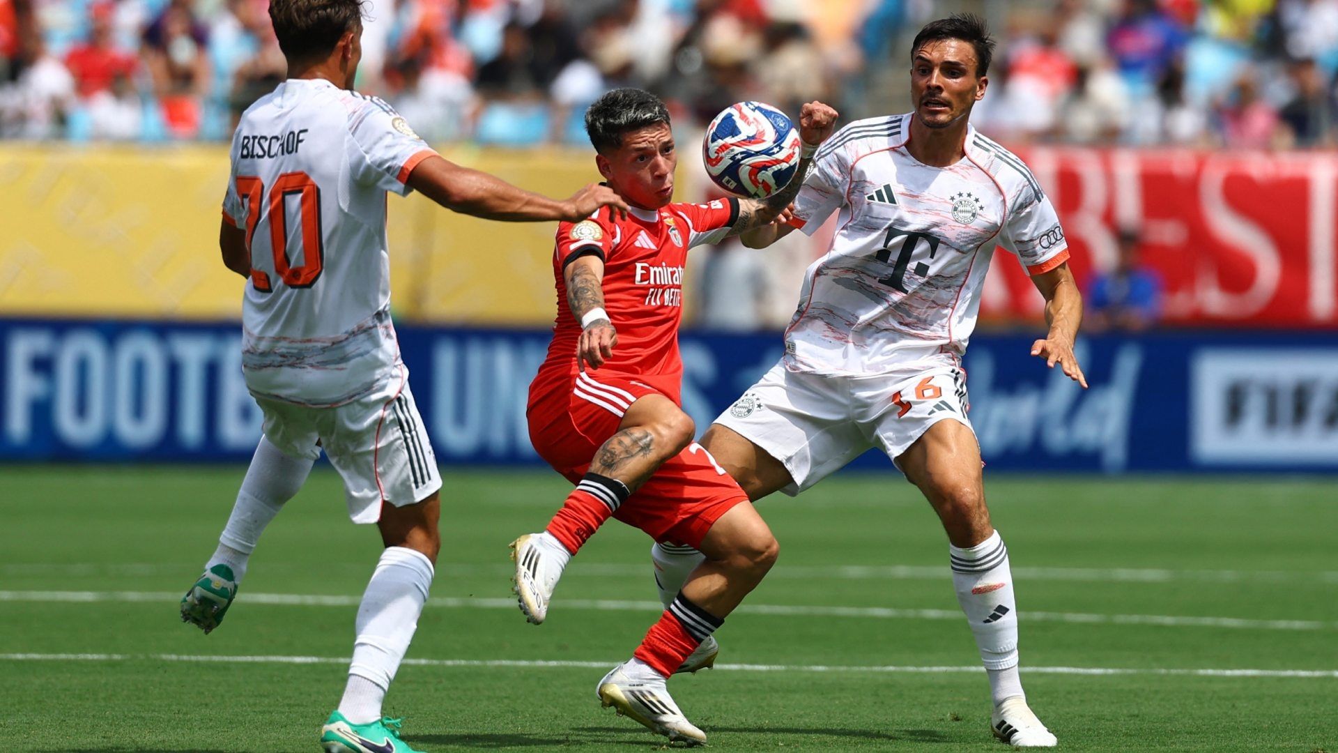 Benfica y Bayern Munich se enfrentaron en Charlotte, para definir al líder del Grupo C del Mundial de Clubes 2025.