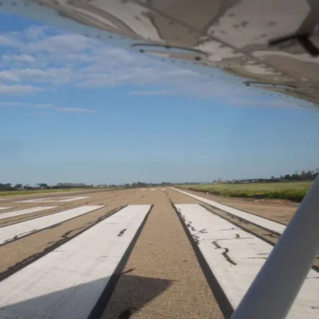 Accidente de Avioneta Termina en Tragedia: Muere Piloto al Esquivar una Tortuga en la Pista